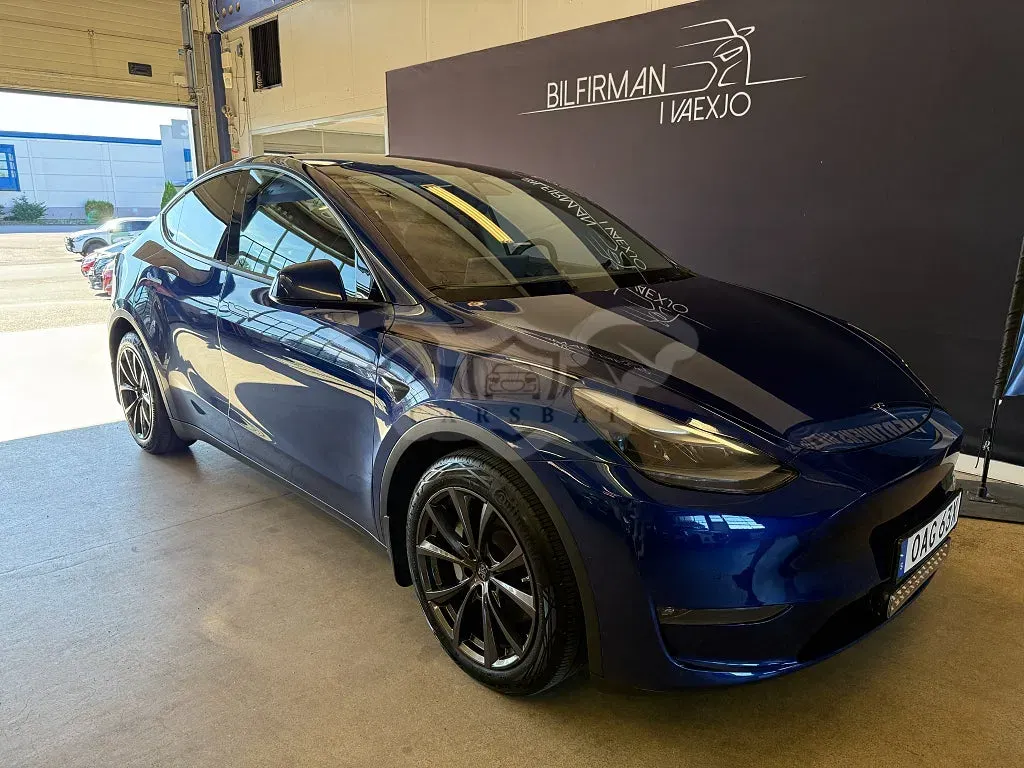 Tesla Model Y 2021