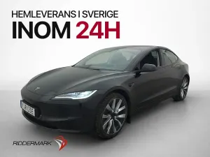 Tesla Model 3 2024