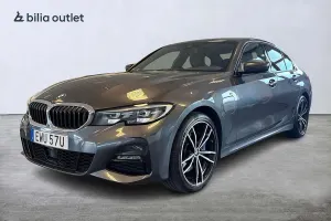 BMW 3 Series 330e 2021