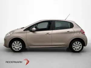 Peugeot 208 2012