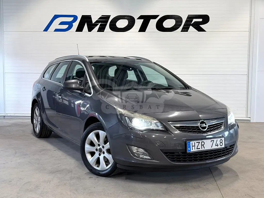 Opel Astra 2012