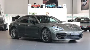 Porsche Panamera 2023