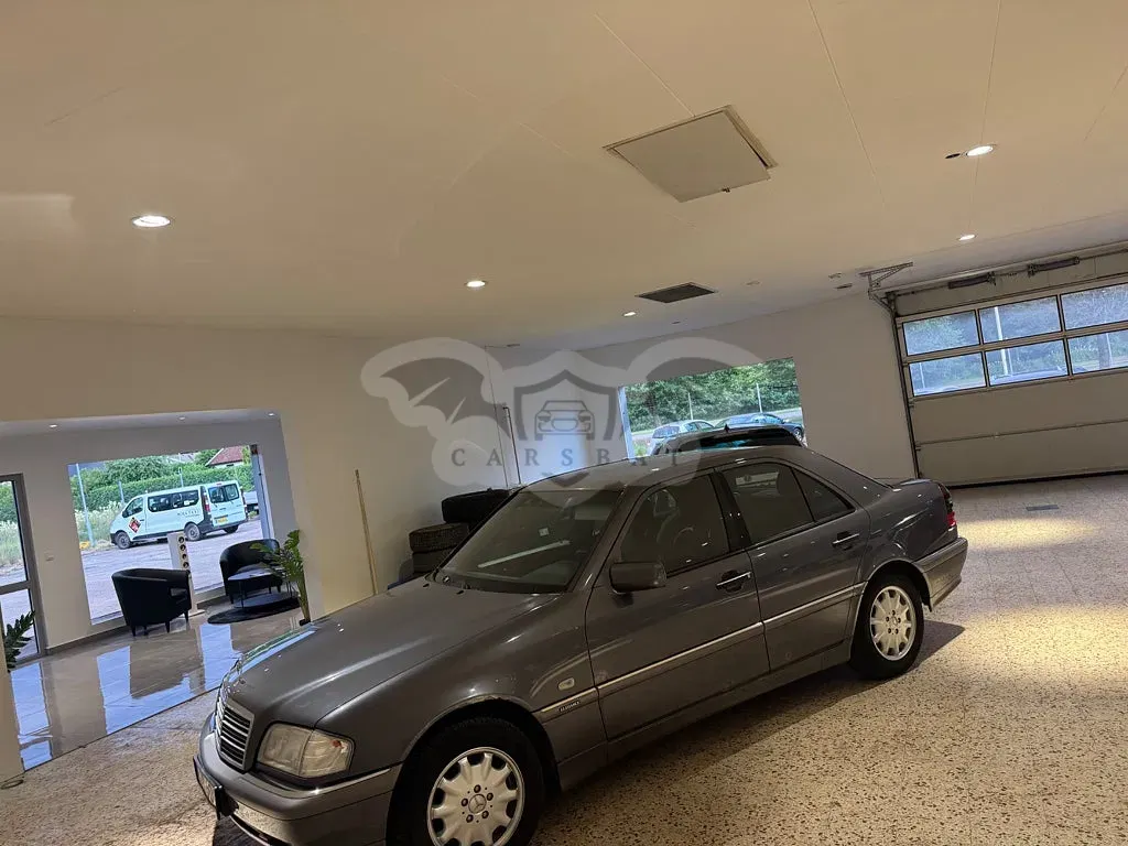 Mercedes-Benz C 2000