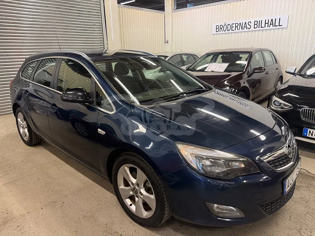 Opel Astra 2012