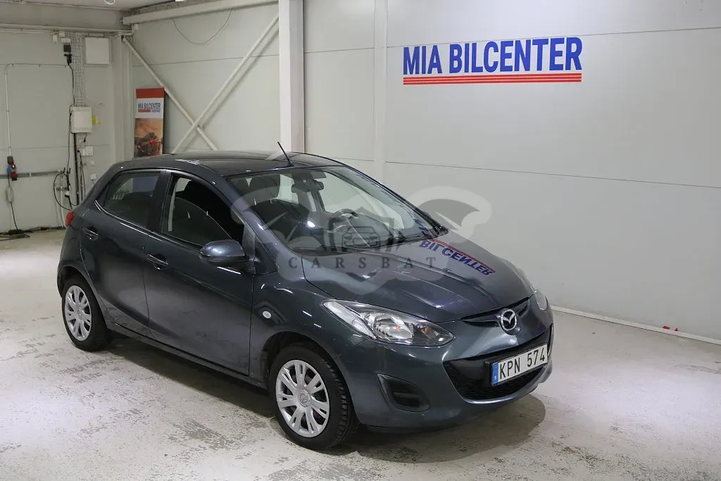 Mazda 2 2011