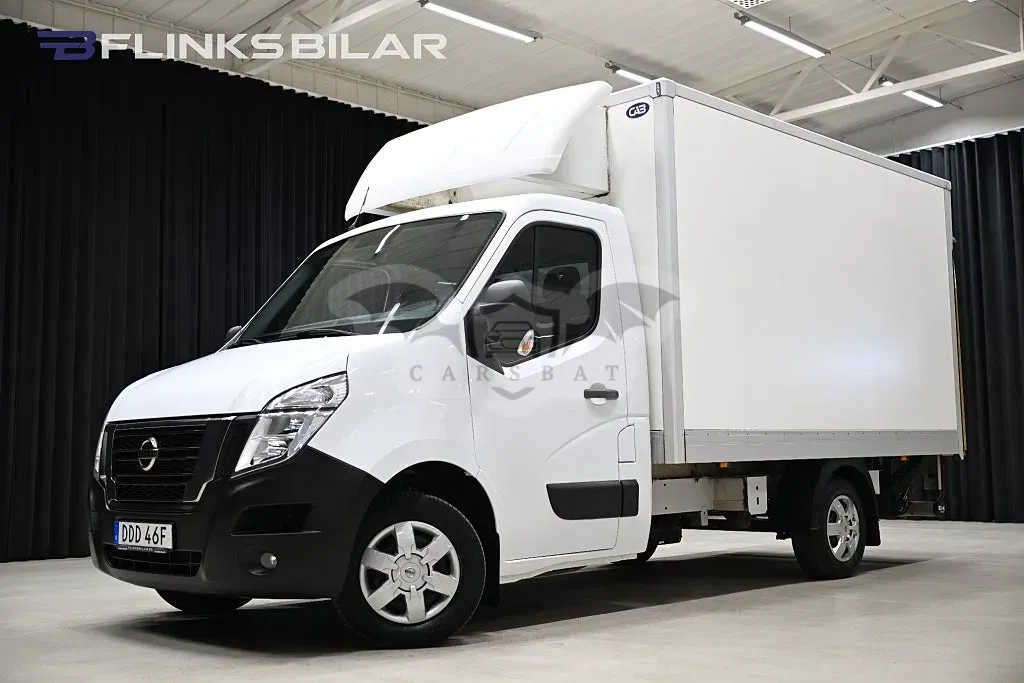 Nissan NV400 2021