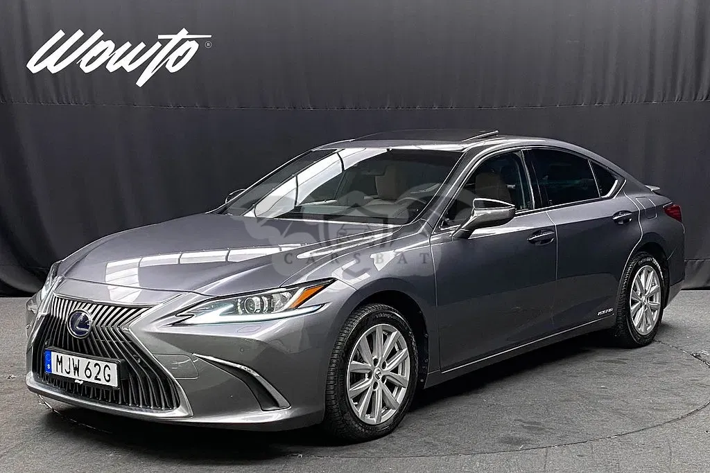 Lexus ES 2021