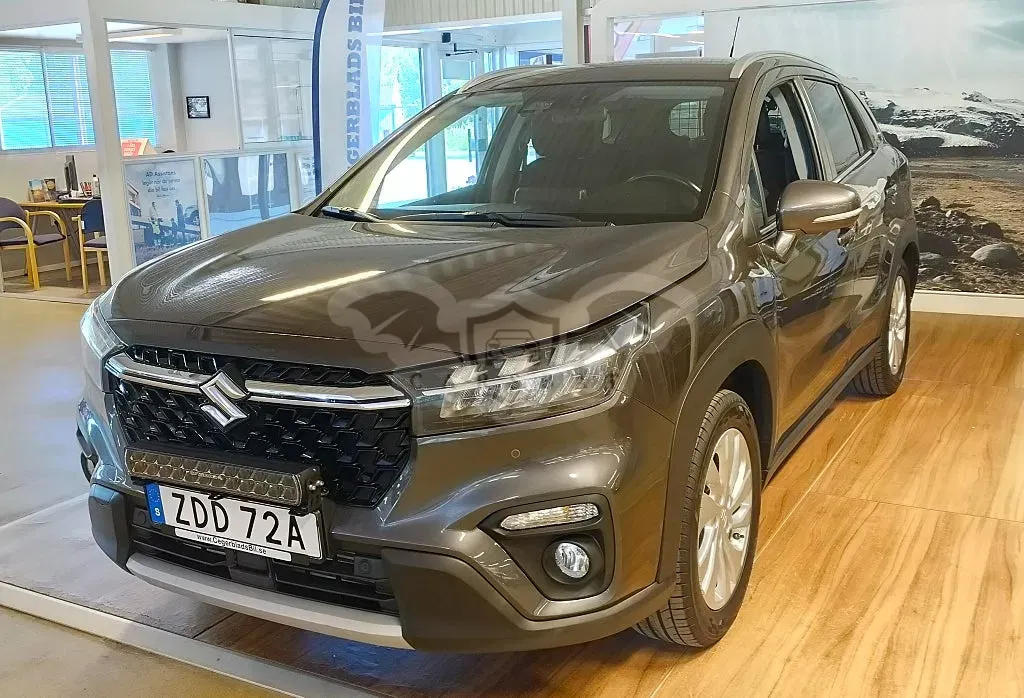 Suzuki S-Cross 2022