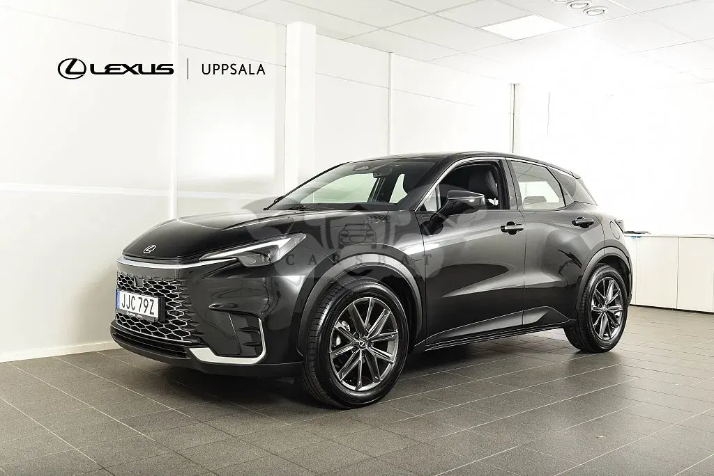 Lexus LBX 2025
