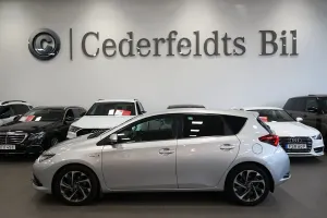 Toyota Auris 2016