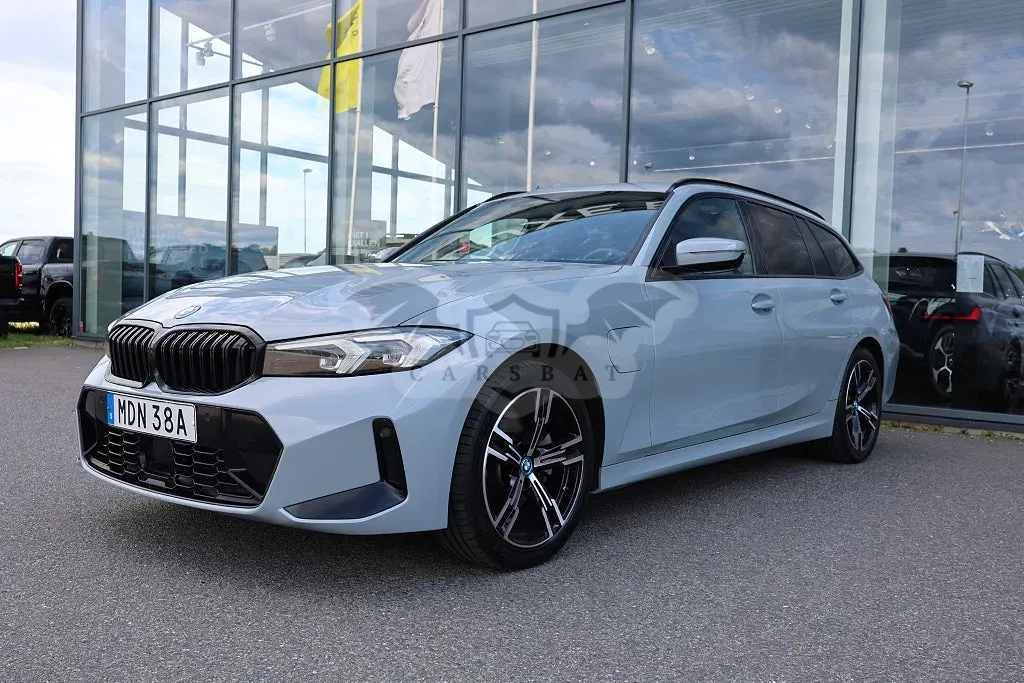 BMW 3 Series 330e 2024
