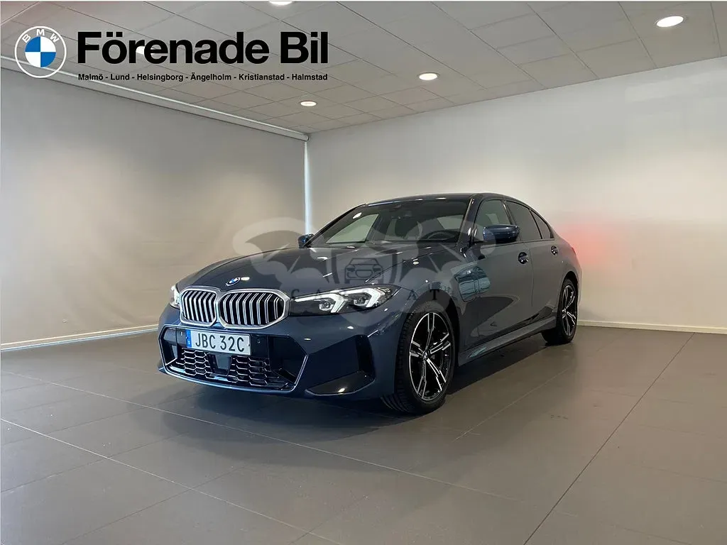 BMW 3 Series 330e 2025
