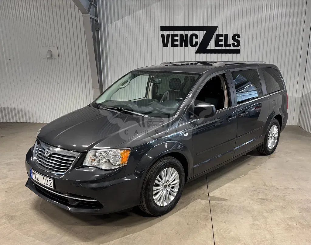 Lancia Voyager 2012
