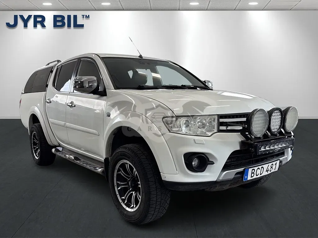 Mitsubishi L200 2014