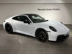 Porsche 911 2025