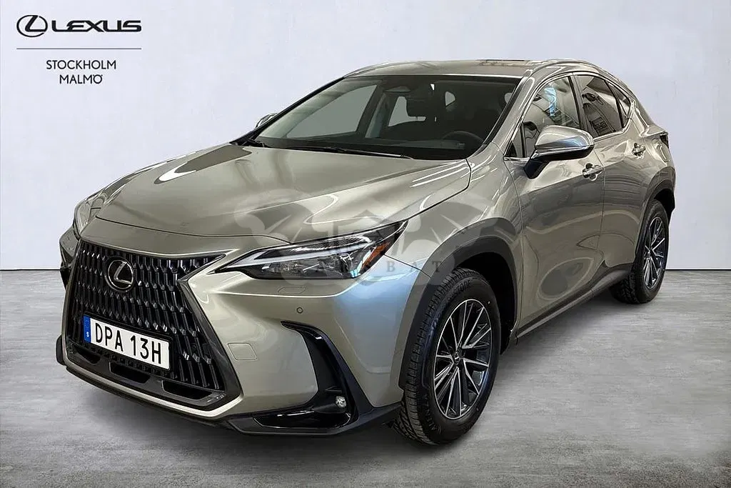 Lexus NX 2025