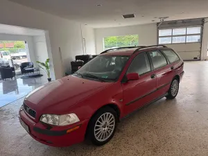 Volvo V40 2004