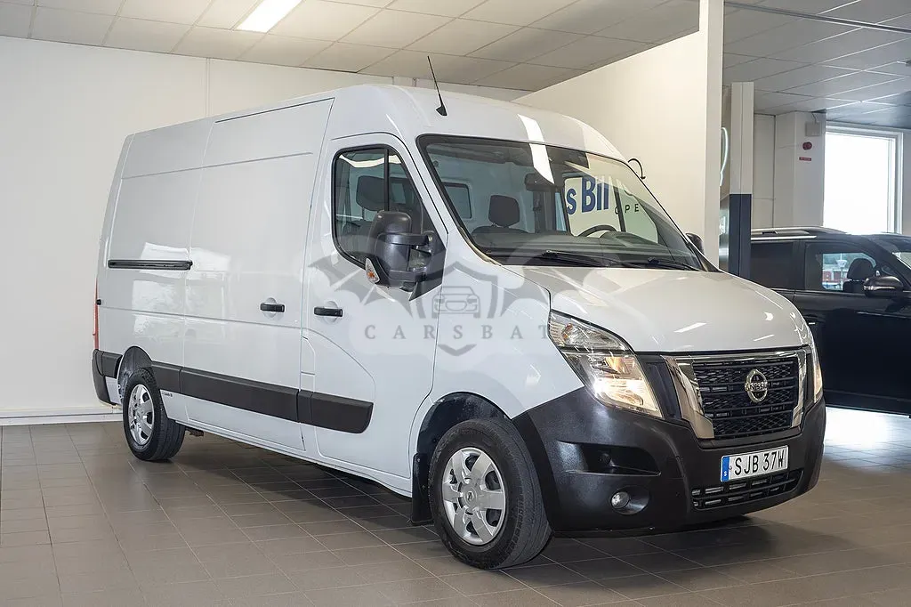 Nissan NV400 2020
