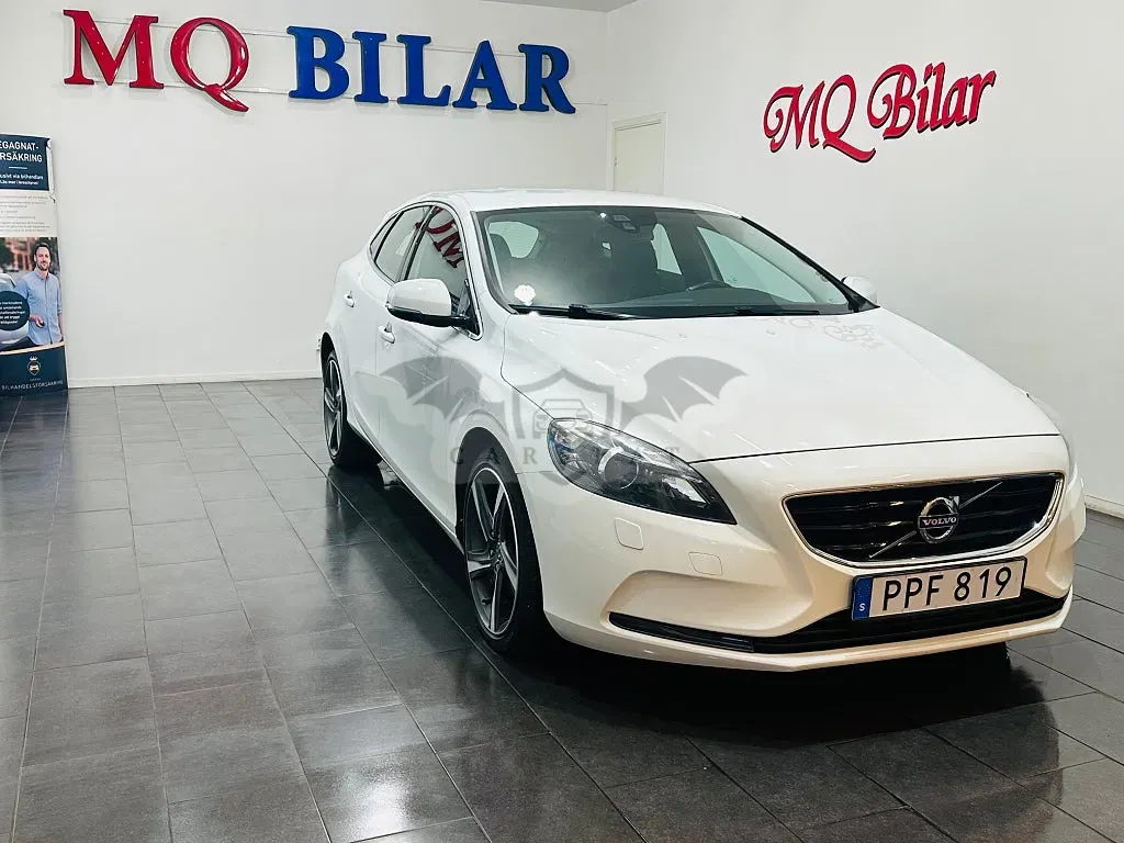 Volvo V40 2015