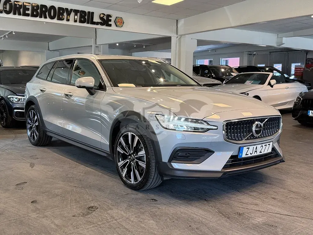 Volvo V60 2024