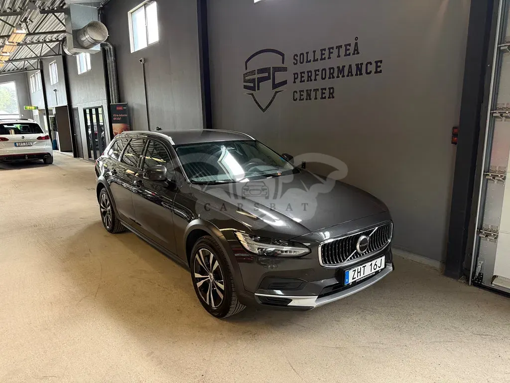 Volvo V90 2023