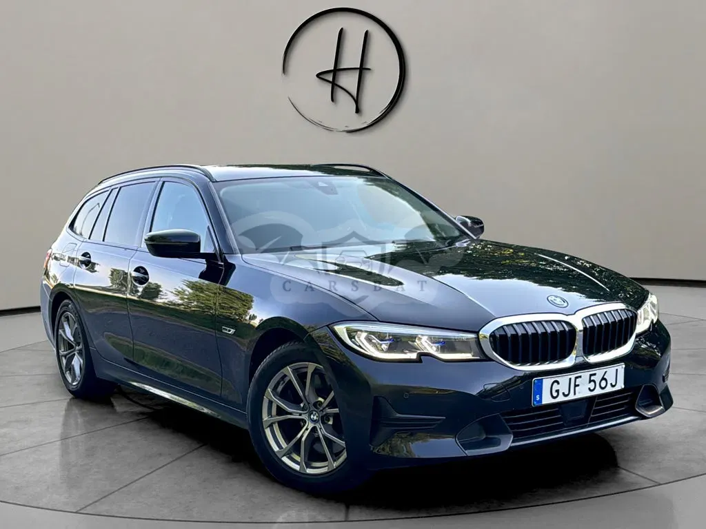 BMW 3 Series 330e 2022