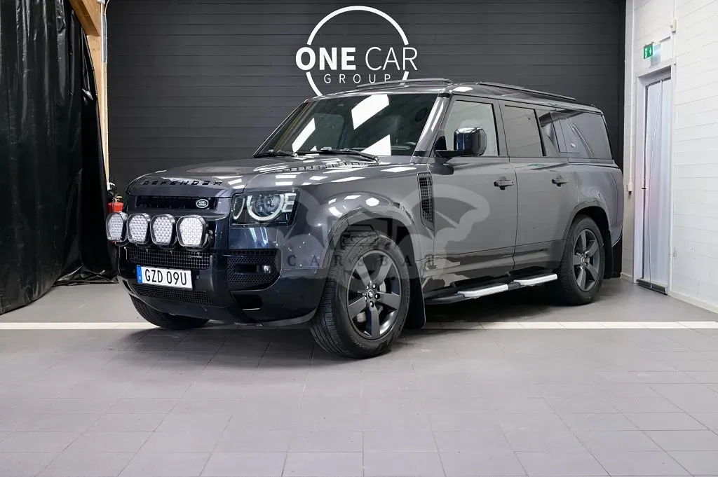Land Rover Defender 2023