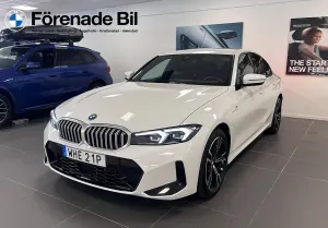 BMW 3 Series 330e 2025
