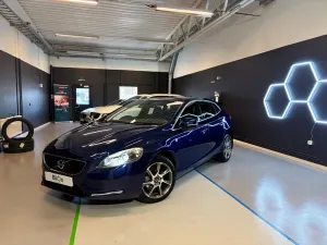 Volvo V40 2015