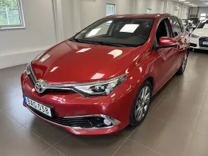 Toyota Auris 2015