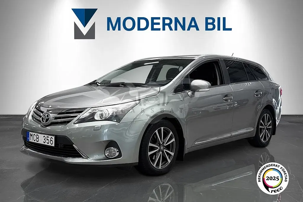 Toyota Avensis 2012