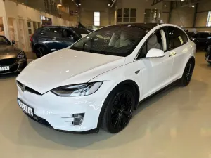 Tesla Model X 2016