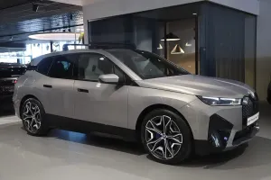 BMW iX 2023