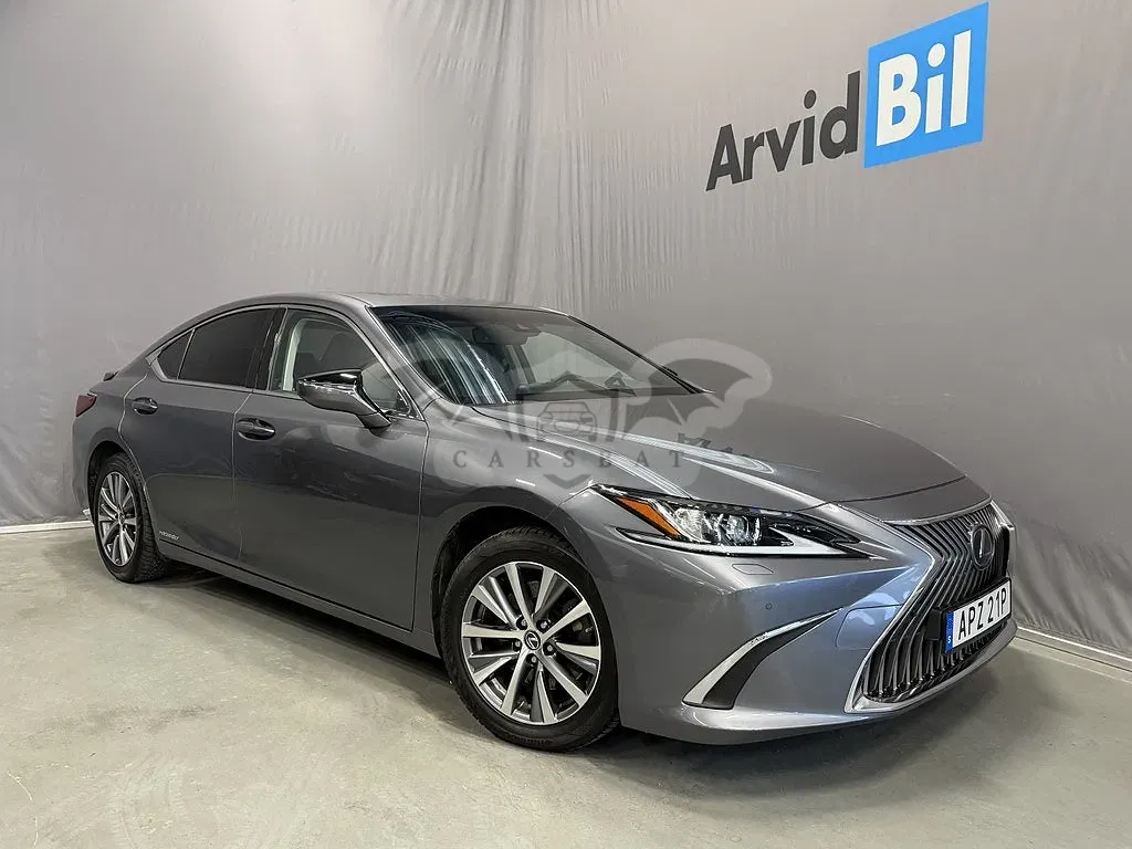 Lexus ES 2021