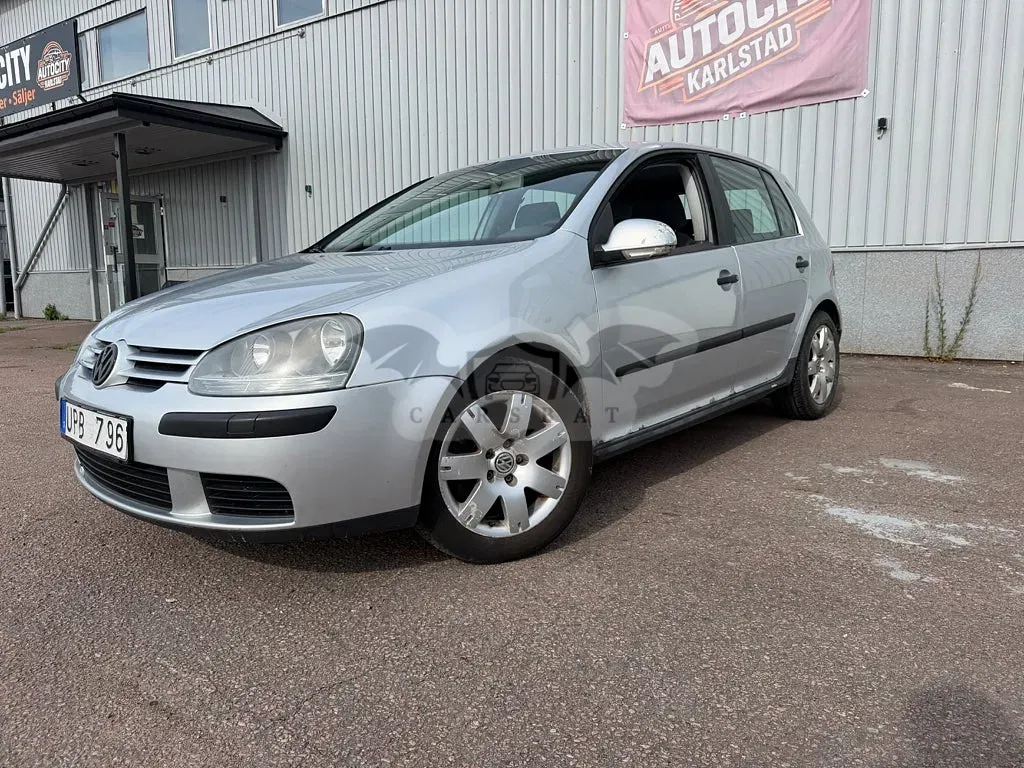 Volkswagen Golf 2004