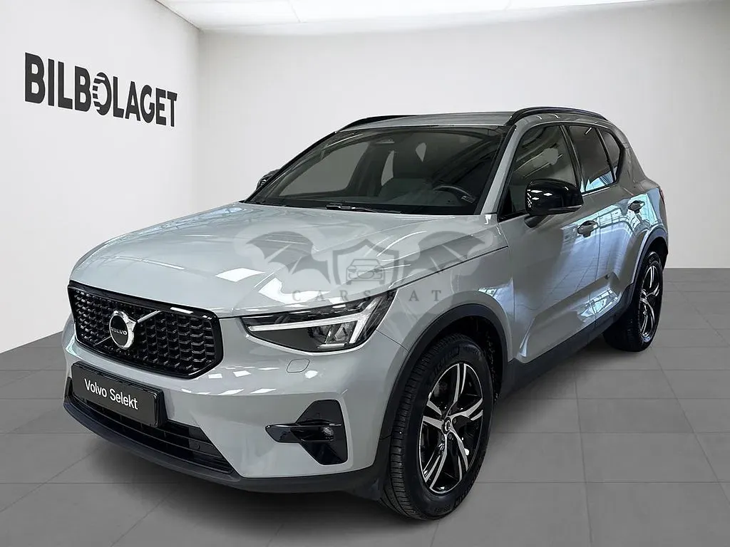 Volvo XC40 2025