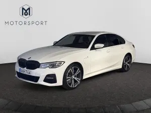 BMW 3 Series 330e 2021