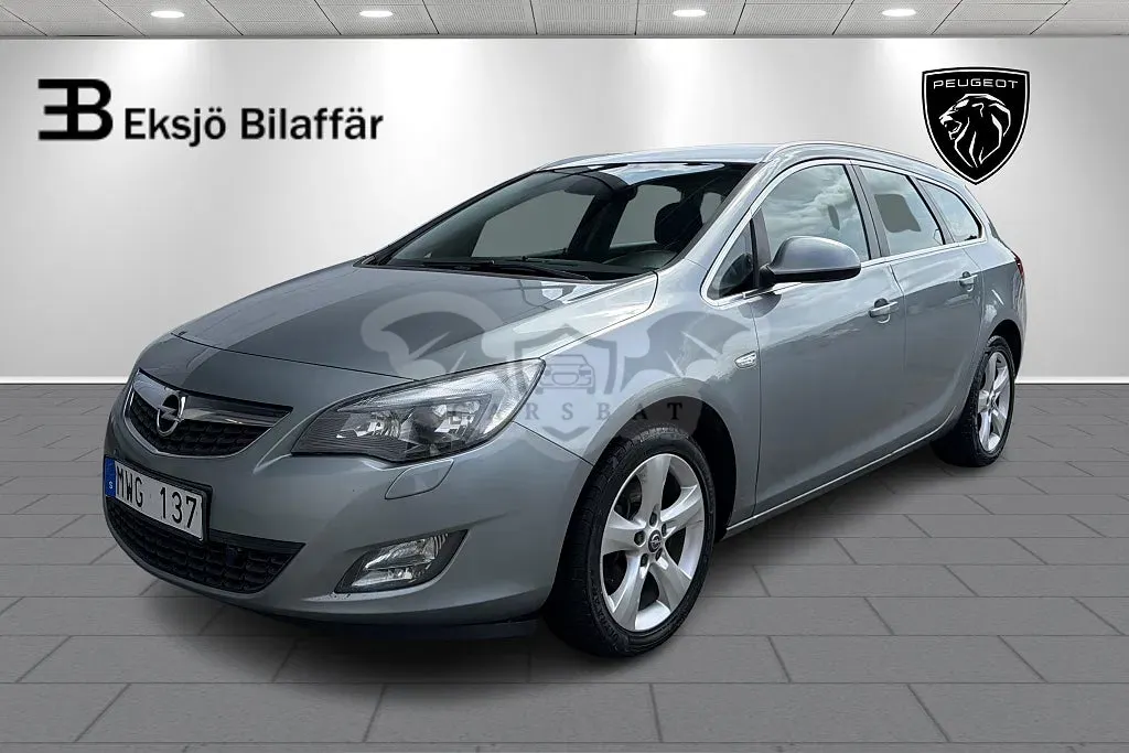 Opel Astra 2012
