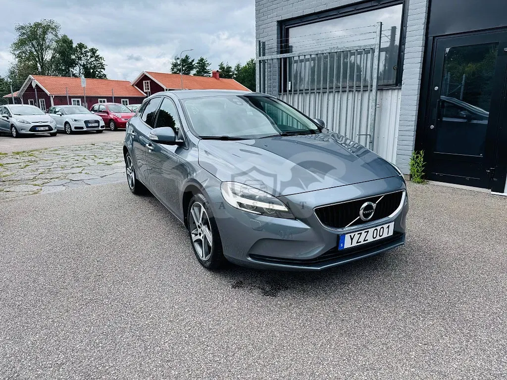 Volvo V40 2018