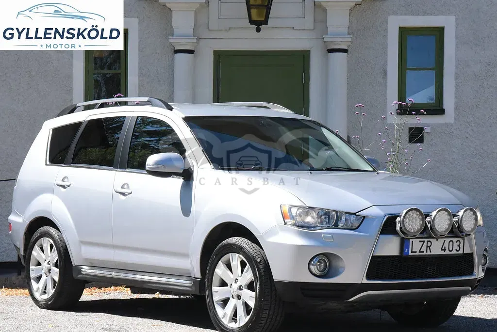 Mitsubishi Outlander 2012