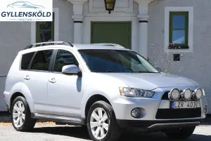 Mitsubishi Outlander 2012
