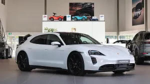 Porsche Taycan 2023