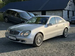 Mercedes-Benz E 2006