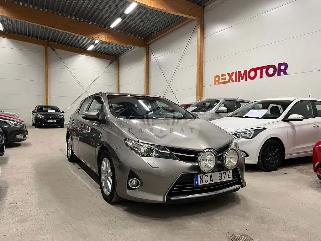 Toyota Auris 2013