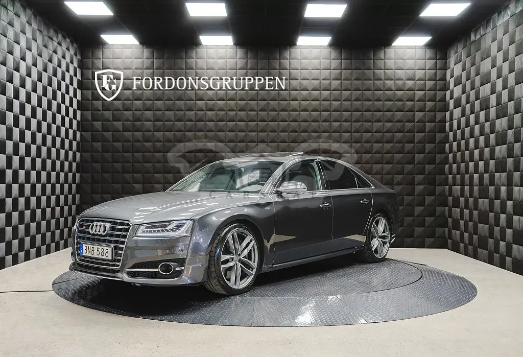 Audi S8 2016