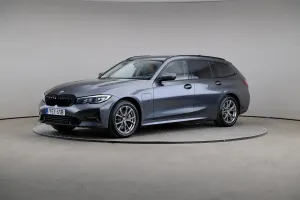 BMW 3 Series 330e 2021