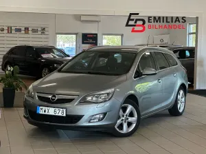 Opel Astra 2012