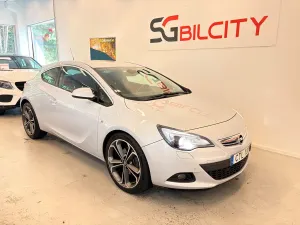 Opel Astra 2012