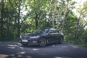 BMW 7 Series 750 2016