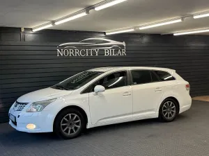 Toyota Avensis 2012